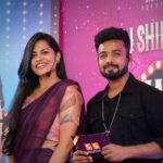Angelin B Instagram - Post work happy faces 🥰 📸 @arunhari_99 #vjangelin #angelin #ssmusic #happyfaces #anchorlife #tamil #chennai #explorepage #love #peace