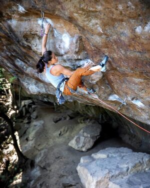 Angie Scarth-Johnson Instagram - 𝔸𝕦𝕤𝕥𝕣𝕒𝕝𝕚𝕒 📍
First day climbing back on home soil,
attack mode 8b+/32 🔴✅ 
Nowra’s The first Place I ever rock climbed, Where I learnt my first set of rock climbing skills.😌It’s so nice to come back here after so long ,there’s nothing like a good Nowra route like this one.🐨

📸: @kamil_sustiak 

@redbullau @climbing_anchors @thenorthface_aunz @tenayaclimbing @camp1889 @mytendon  @cvok9c @climbersagainstcancerofficial @climbskinspain @frictionlabs #neverstopexploring #tenayaclimbing #climbinginspain #womanclimbers #climbskin #chalkupless #newstandardinchalk #climbinganchors #tenayaathlete