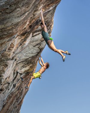 Angie Scarth-Johnson Instagram - Learning from the master🥷🏻.. 

To put into words what’s happening here; 
@chris_sharma guides me alongside the rock face. My first real deep water solo experience, he then looks at me half way up the wall and says 

🥷🏻: “ok , looks like we’re lost, your on your own now” 
He proceeds to fearlessly navigate his way up the wall above a breathing ocean. .. 
I look down at the shark infested Mediterranean waters beneath me, I look over at chris , he’s having a blast.  me? Probably a small panic attack. First day best day. 🥹

Photo 1: @giancolafoto 

@redbullau @climbing_anchors @thenorthface_aunz @tenayaclimbing @camp1889 @mytendon  @cvok9c @climbersagainstcancerofficial @climbskinspain @frictionlabs #neverstopexploring #tenayaclimbing #climbinginspain #womanclimbers #climbskin #chalkupless #newstandardinchalk #climbinganchors