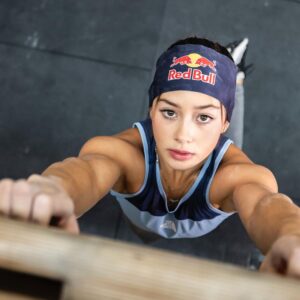 Angie Scarth-Johnson Instagram - Back into it ! 📍Barcelona 🏋️‍♀️

@redbullau @climbing_anchors @thenorthface_aunz @tenayaclimbing @camp1889 @mytendon  @cvok9c @climbersagainstcancerofficial @climbskinspain @frictionlabs #neverstopexploring #tenayaclimbing #climbinginspain #womanclimbers #climbskin #chalkupless #newstandardinchalk #climbinganchors