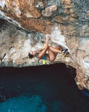 Angie Scarth-Johnson Instagram - Reel Rock 8 was the first proper climbing film I had ever watched.. Mum got me tickets to the local screening but I really wasn’t into watching climbing films. By the end of the night I left that cinema with a little fire in my heart for climbing.. I was so new to the sport and it was also the first time in my short life I ever really felt inspired by something. The Reel Rock tour was my insight to worldly climbing and climbers before instagram really became the thing. It was also the First time I heard about @hazel_findlay, I found out shortly after she would be coming to Australia for the tour. I very clearly remember putting on my favourite dress just to meet her , and then putting some shorts on underneath just incase she wanted to Boulder some of the tables at the venue with me.😂 I was such a fan girl of both her and the films made by @reelrock (pic3)  it really feels crazy to be going into a Reel rock tour myself and .. WITH hazel !!! 

📸 @honngy 

@thenorthface @reelrock @redbull @thenorthface_aunz @thenorthface_climb @redbullau @tenayaclimbing @camp1889outdoor @climbskinspain