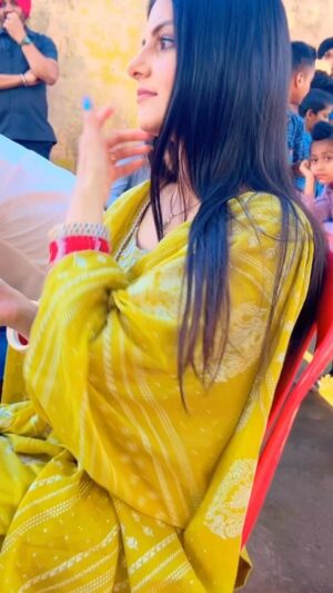 Anita Devgan Instagram - Ni mai Sas. Kutni 2
With Legends On set MASTIAN  te BARKTAN 🥰🥰