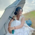 Anjali Instagram - A girl with no name 💫 #yezhukadalyezhumalai #7k7m #directorram #in #between #shoot #actorslife #nature #girl #with #umbrella #somewhere