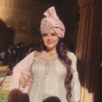 Anjali Anand Instagram - … getting so many messages about my decision to wear a pagdi for Rocky’s wedding in Rocky Aur Rani Kii Prem Kahaani. So many women are saying they’re inspired to do the same, either as a look or for their brothers or friends weddings. It was a collective decision made by me and the creators of the film to go ahead and Make Gayatri wear a pagdi for Rocky’s baraat sequence. Fun fact- I have worn it twice before, maybe more for my brothers’ and close friends’ weddings because, baraati hai, taiyaar ho kar aayenge. The joy it gives me to see how people are messaging me about this, breaking barriers, accepting culture and traditions and at the same time making it their own♥️ Go ahead and follow your heart and I promise, you’re not alone. ♥️ . . . . . 1st photo Wearing - @manishmalhotra05 (For the first time ever eeeep 🥰) 2nd I usually make my own outfits 🥰 3rd Made by @jayaanand_07 ♥️ . . #RockyAurRanikiiPremKahaani #GayatriRandhawa