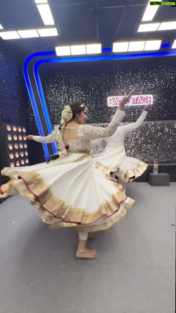 Anjali Anand Instagram - … thank you for your votes and support this past week. Your love and votes every weekend will keep us going. ♥♥♥♥ Here is a small backstage moment for you guys. @dannydjf