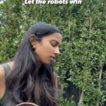 Anjulie Persaud Instagram - I wrote this dystopian folk song a while ago but the sentiment still applies. It’s a scary time when algorithms curate our emotions. Let’s hold on to our humanity with white knuckles 🙏🏽🫶🏽 #lettherobotswin #algorithm #war #isreal #palestine #russia #ukraine #humanity