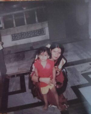 Anmol Jyotir Instagram - A Very Happy Birthday to the pillar of our family..the multitasker....the one who always hold our back...our strength...our everything.. Happy birthday हमारी प्यारी मम्मा @richa7629 ❤️❤️❤️❤️