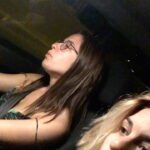 Anna Eremin Instagram - Dizem que uma imagem vale mais que mil palavras. E isto não é imagem - é vídeo e não é um, são DOIS. E são épicos 🙌 Posto isto, damos vinte a zero ao Ted e ao Marshal. E vamos seguir um caminho muito longo a cantar esta música de dia e de noite 🚘 (Ainda não é bem bem a mensagem de parabéns que te quero dar - depois dos trinta, já me começa a custar 😂) PARABÉNS PESSOA FAVORITA, MEU CITRINO NATALÍCIO ❤️