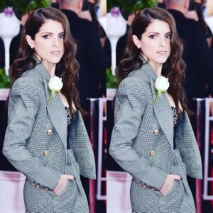 Anna Kendrick Instagram - If you know what's good