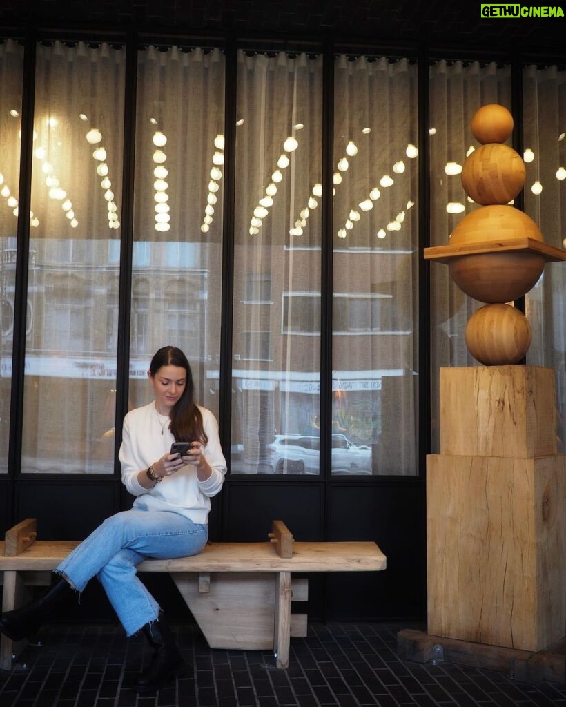 Anna Passey Instagram - If anybody needs me I’ll just be on my bench. Thank you for THE BEST stay @onehundredshoreditch A home from home and the best staff in the business 🖤