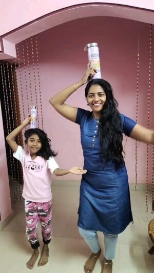Annabharathi Berchmans Instagram - haha..funmode😉
#trending #trendingnow #annabharath
#bigboss