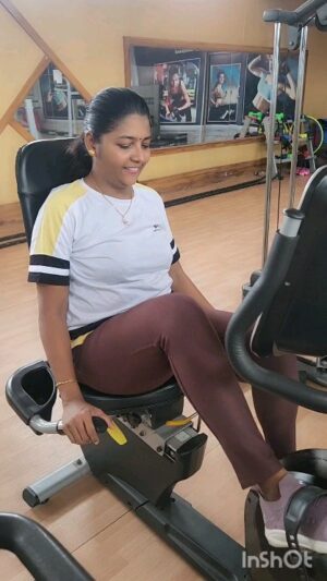 Annabharathi Berchmans Instagram - Morning workouts
 உடலினை உறுதி செய் 💪🔥😊
 இனிய காலை வணக்கம் நண்பர்களே ❤
 அன்புடன் அன்னபாரதி