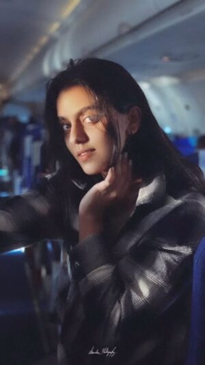 Ansha Mohan Instagram - We did a photoshoot in the sky ✈️

Wait for the results 

#fyp #flight #photoshoot
