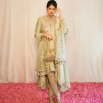 Anshula Kapoor Instagram - Mere yaar ki shaadi thi 🌸✨ Outfit - @payalsinghal Accessories - @amrapalijewels Bag - @thepinkpotli Shoes - @stoffastyle Styled by - @mohitrai with @ruchikrishnastyles @teammrstyles Assisted by - @saumyanaiik Draped by - @nehasalvi_87 Photography - @visualaffairs_va Makeup- @divyashetty_ Hair - @ruchithakur.5