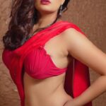 Anupama Agnihotri Instagram - ❤️ #look #looks #sections #teamlfg #insta #instadaily #fyp #instamood #instamoment #foryou #saree #loveyourself #anupmaagnihotri