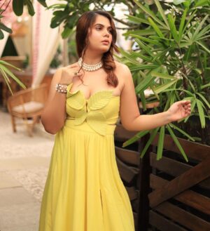 Anupama Agnihotri Instagram - Yellow isn't just a color. It's a positive attitude.

Photographer: @the_pixeleyes
Stylist: @style_deintrepide
Outfit: @laiba.couture
Makeup: @kanak.hmua
Location: @truetrammtrunk & @puneetgidwani

#look #looks #sections #yallow #vibes #vibe #teamlfg #look #lookbok #instadaily #insta #anupmaagnihotri