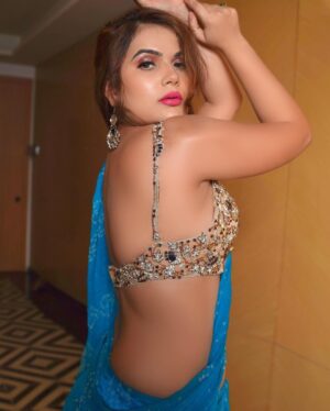 Anupama Agnihotri Instagram - 🩵

#look #looks #sections #saree #saree #teamlfg #insta #lookbook #ootd #instadaily #anupmaagnihotri