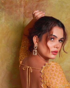 Anupama Agnihotri Instagram - The joy of dressing is in wearing an saree 

#look #looks #sections #saree #sareestyle #lookbook #ootd #potd #teamlfg #instagram #instadaily #anupmaagnihotri