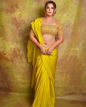Anupama Agnihotri Instagram - Indian fashion is a complex saree of glamour, modesty and seduction.

@samirafashionofficial 
@labelheenabafna 
@shotbysaurabh 
@sara_makemeup_academy 
#look #looks #lookbook #ootd #potd #style #sections #teamlfg #instadaily #instamood #anupmaagnihotri #saree #