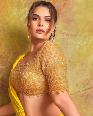 Anupama Agnihotri Instagram - Indian fashion is a complex saree of glamour, modesty and seduction.

@samirafashionofficial 
@labelheenabafna 
@shotbysaurabh 
@sara_makemeup_academy 
#look #looks #lookbook #ootd #potd #style #sections #teamlfg #instadaily #instamood #anupmaagnihotri #saree #