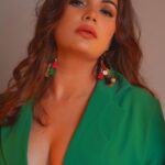 Anupama Agnihotri Instagram – Building a positive attitude begins with having confidence in yourself.

#look #looks #sections #teamlfg #insta #instapost #instadaily #picture #photo #anupmaagnihotri
