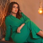 Anupama Agnihotri Instagram - Peace or greed – what’s your green today? 👗 @samirafashionofficial 📸 @shotbysaurabh 💄 @sara_makemeup_academy #look #looks #sections #teamlfg #reelsinstagram #instadaily #instapost #anupmaagnihotri