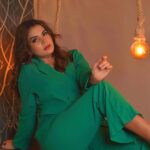 Anupama Agnihotri Instagram - Peace or greed – what’s your green today? 👗 @samirafashionofficial 📸 @shotbysaurabh 💄 @sara_makemeup_academy #look #looks #sections #teamlfg #reelsinstagram #instadaily #instapost #anupmaagnihotri