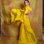 Anupama Agnihotri Instagram - Where there is a saree, there is elegance. Blouse & earrings @samirafashionofficial Saree @labelheenabafna 📸 @shotbysaurabh Mua @sara_makemeup_academy #look #looks #sections #instapost #instamood #teamlfg #photography #photoshoot #anupmaagnihotri