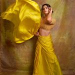 Anupama Agnihotri Instagram - Where there is a saree, there is elegance. Blouse & earrings @samirafashionofficial Saree @labelheenabafna 📸 @shotbysaurabh Mua @sara_makemeup_academy #look #looks #sections #instapost #instamood #teamlfg #photography #photoshoot #anupmaagnihotri