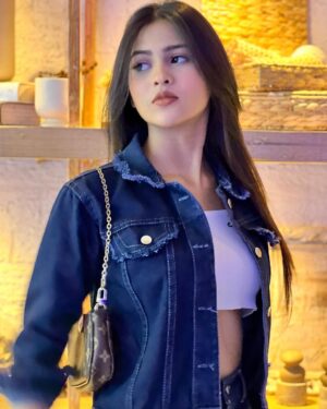 Anushka Merchande Instagram - Making hearts melt, 90s style.

#anushkamerchande #actress #bollywood #foryou #explore #fyp #explorepage