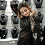 Anusree Instagram - Candid clicks beautifully captured the genuine emotions and moments....🥰🥰 MaH @amal_ajithkumar Outfit @alankaraboutique Earring @varuthri_findings Click @wed73weddings