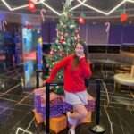 Aparna Dixit Instagram - So very red-ddy for the holidays 🎄 🎅 #christmas #holidayseason