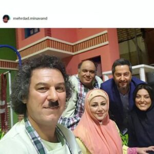 Arash Mir Ahmadi Instagram - بخدا همش فکر میکردم بزودی خوب میشه
احتمالا همه مثل من فکر میکردن.
اصلا برام قطعی بود که  مهرداد میناوند چند روز دیگه خوب میشه و از بیمارستان مرخص میشه.. 🖤🖤🖤🖤🖤
روحت شاد  و یادت گرامی