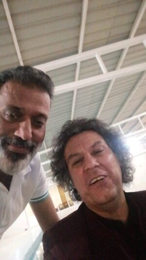Arash Mir Ahmadi Instagram - بیاد تو که مهربان بودی
.
آرش همیشه در قلب ما زنده است
.
#آرش_میراحمدی
.
@alimusic1981