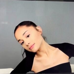 Ariana Grande Thumbnail - 6.8 Million Likes - Most Liked Instagram Photos