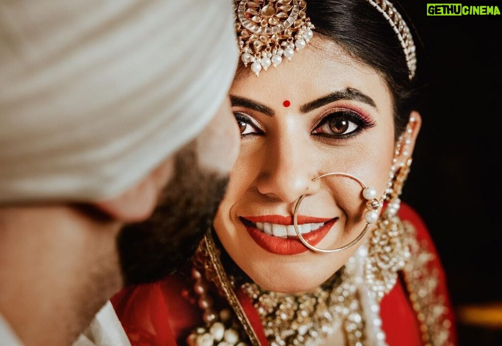 Arjun Kamath Instagram - Here are a couple of my favourite images from Nidhi and Shirish’s beautiful wedding at the Heritage Khirasara Palace in Rajkot, Gujarat. Nidhi & Shirish, Rajkot(February 2022) @canonindia_official @srishtidigilife @profoto #bride #bridal #wedding #weddingphotography #portrait #weddingday #indianwedding #haldiceremony #haldi #DoGreatWithCanon #MentorsInFocus #EOSMaestro #instagood #instagram #arjunkamathphotography