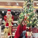 Arti Singh Instagram - Dear Santa 🧑‍🎄 finally I got my best gift in this year . 2023 I love you . Thank u for everything . My GURUJI y father hv so much to say to u . But u know it . I love you . Excited for 2024 . No expectations. Going with flow . Will only try to earn blessing by good karna . ❤️