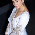 Asha Negi Instagram - If anyone wants to invite me to their wedding please feel free. Mere kapde ready hai! Ps. Shaadi ka khaana khaye hue bohot din ho gaye.. 💟 Wearing @gulabo_jaipur @shivangi.kulkarni @makeupbychanch