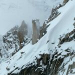 Ashima Shiraishi Instagram - A glimpse from a crazy day in the French Alps last week🏔Lots of numb fingers and cold faces ❄️🥶Thank you to the legend, @johnrobeds for leading the way and keeping us safe up there 🙏. excited to come back one day when the Aiguille du Midi weather gods allow it! @gajdaphotography photos.
