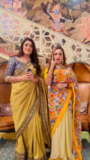 Ashita Dhawan Instagram - Kya aap chocolate ke liye laashey bichha sakte ho?😅
:
.
#justforlaughs #justforfun #funny #chocolate #chocolatelover #friends #coactors #dharampatnii #colorstv #shireenmirza #ashitadhawan #dabbangdhawan #reel