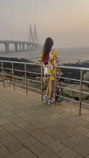 Ashita Dhawan Instagram - And I thought the only cord we cut is the Umbilical Cord,at birth🤍
.
.
@itsmepanchal09 This audio moved me🫶
Keep writing 🫰
.
.
#mood #ashitadhawan #dabbangdhawan #dhawanswhoarehappy #choosephilippines