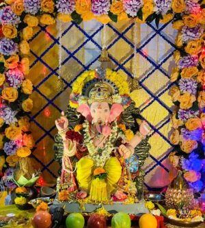 Ashita Dhawan Instagram - Happy Ganesh Chaturthi ❤️🙏 .. May HE bless Us All 🍀… 
GANPATI BAPPA MORIYA 🙏
.
.
#ganpatibappamorya #2023 #ganeshchaturthi #homesweethome #ritual #belief #faith #love #almighty 🙏