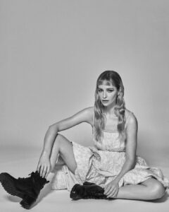 Ashleigh Cummings Instagram - Thanks for the @citadelonprime chat, @jabeenwaheed @glamouruk 💗🖤 ..and for a gloriously green shoot with the endlessly talented @emilysandiferphoto feat. second hand clothes and a planet lovin’ glam crew 😍💚 Photography: Emily Sandifer / @emilysandiferphoto Hair: Marc Mena / @marcmena Makeup: Jenna Anton / @jennaantonmakeup Styling: Lucy Warren / @lucywarrenstyle Glamour UK / @glamouruk Writer: Jabeen Waheed / @jabeenwaheed Link in bio.