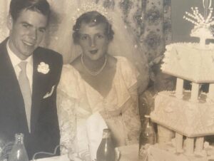 Ashleigh Cummings Instagram - Merry birthday time, nanny! Everybody tell me a story or something you learned from your nan! 😍🌷💙