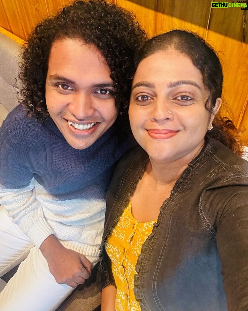 Aswathy Sreekanth Instagram - Me: Evide? Abbad : Home, health is not that ok Me: hmm, I had a dream about you last night Abbad : ☺️ So that defines the relation ! Some relationships require zero maintenance as you can be your true self with them under any circumstances with or without communication. Happy Birthday to you my dearest friend, brother and Guru. Thank you for being here. You deserve all the happiness and peace ✌️🥰 @abbad_ram_mohan