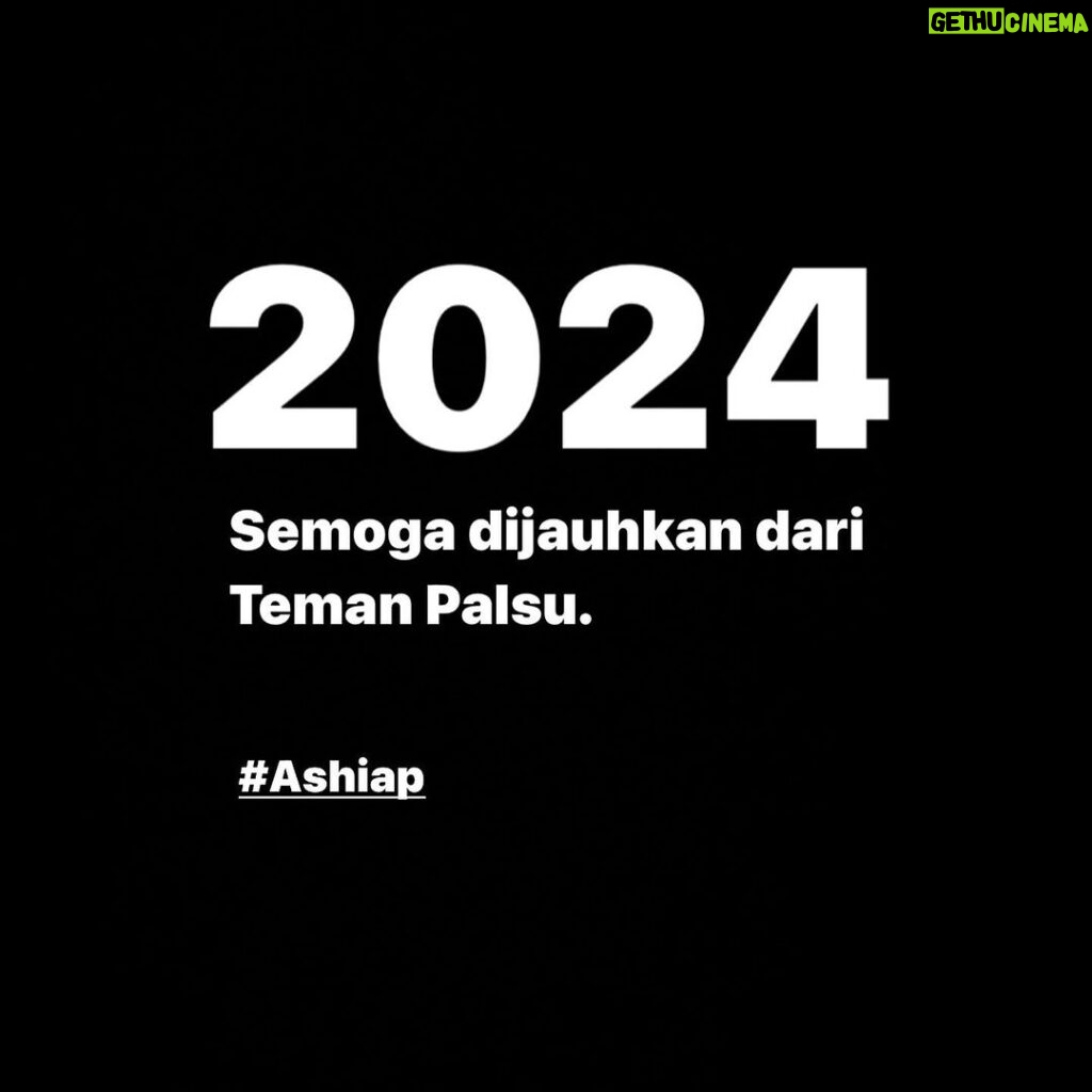 Atta Halilintar Instagram - 2024.... slide berapa yang kamu mau share?