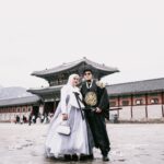 Atta Halilintar Instagram - Apapun orang bilang istriku tetep ter debest 🫶Busui/bumil itu cantik... edit jadi drakor apa ni cocoknya? Gyongbok Palace