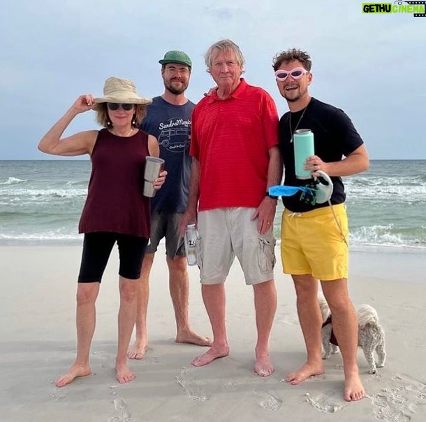 Augustus Prew Instagram - Last minute vacay with the in-laws on the Redneck Riviera, y’all!! Let’s do this Florida! 🇺🇸👙⛱️🏖️🍺✌🏼❤️ Destin, Florida (Miramar Beach)