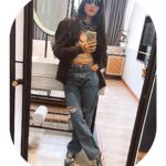 Aulia Sarah Instagram - in a relationship with the mirror 🧚🏼‍♀️🪞✨