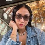 Aulia Sarah Instagram - 💛🎶💙